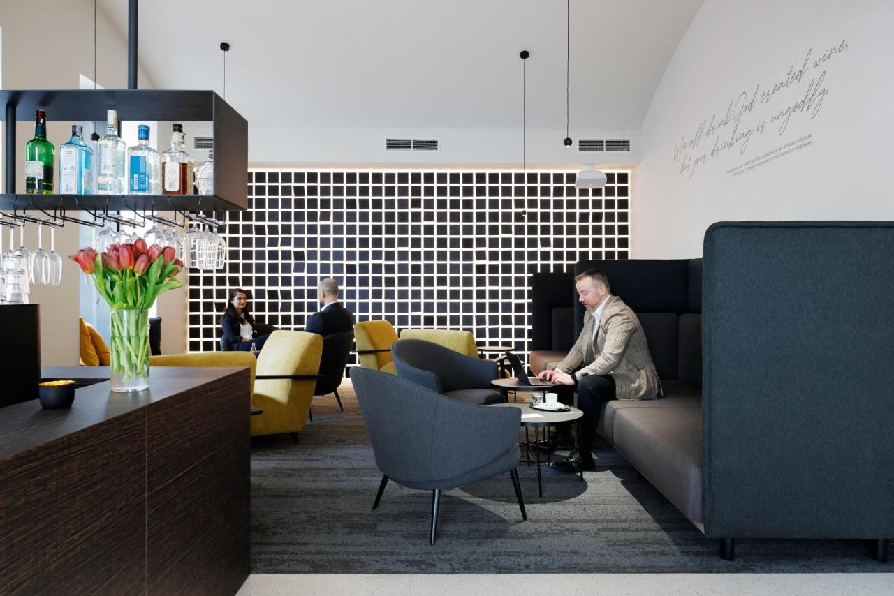 Three Crowns Hotel Praag Buitenkant foto